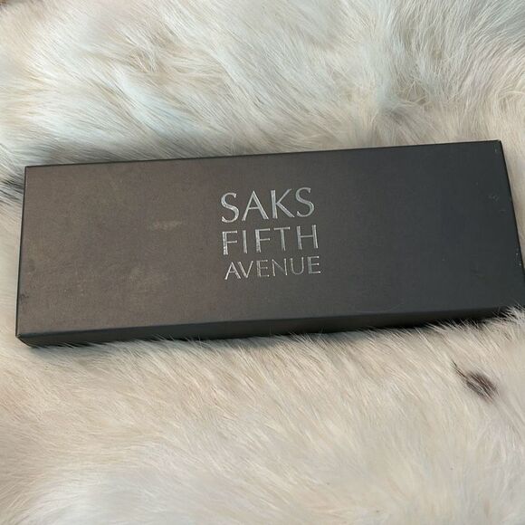 Saks Fifth Avenue Mini Purse Keychain - Picture 5 of 5
